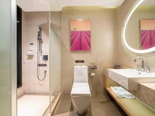 Lavande Hotel Wuhan East Lake Xudong Metro Station - 9