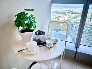 High Floor 2BR Modernized Elegant by A & E CityEscapes at Uptown Parksuites Tower 1 - 2