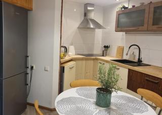 Spacious home with balcony! - 6