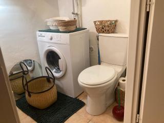 Studio with large private courtyard - 9