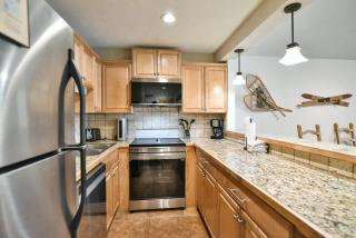 Blazing Saddles High Country Condo - Close To Everything - 7