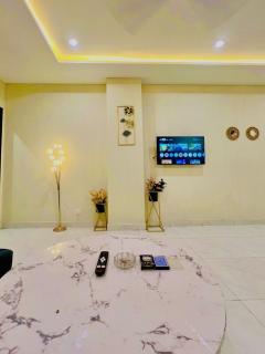 Charming 1BR Apartment in the Heart of Lahore - 5