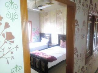 Food Qila Hotel & Guest House - 3