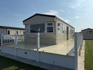 Lilac Blossom Meadows - 21 Meadow Lakes Caravan Hire - 0