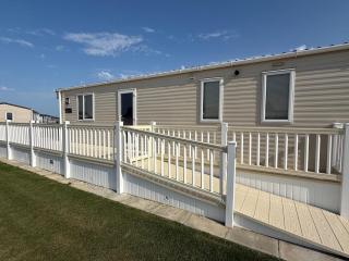 Lilac Blossom Meadows - 21 Meadow Lakes Caravan Hire - 8