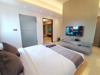 The Peace Palace Luxury Hotel and Restaurant - 2