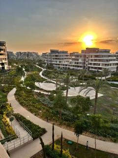 East Town Compound - Sodic - Panoramic View Luxury 2 Beds Hotel Apartment New Cairo - Cairo - 8