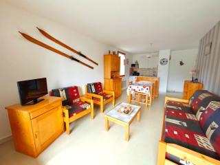 Appartement lumineux 2 pièces avec loggia aux Rousses - FR-1-834-7 - 0