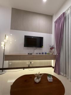 Trizen Amber 2-Bedroom Apartment with Free WIFI - 6