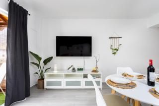 TenoHomes Elegant Hideaway in Nature - 7