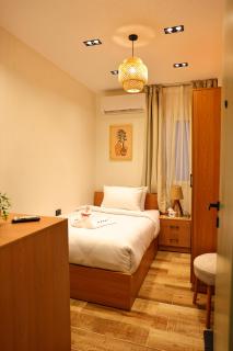 Oia Hotels - 5