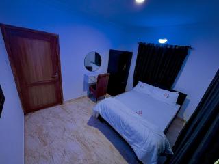 A4 Service Apartment & Suite - 3