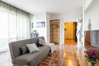 GuestHost - Lovely Apartment with Olga - 6