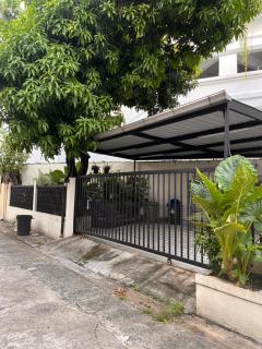 Heart of Phrom Phong - 5