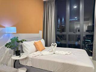 Luxury couple suite 307A at Majestic Residence - 8