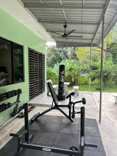 KT’s Lake House - 6