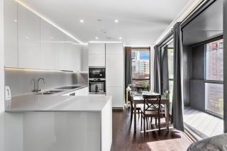 Embassy Area Luxury 2BR with Gym - 6