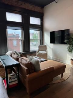 The Cozy Corner - Downtown Troy - 3