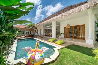 Private Jacuzzi - Central - Canggu 3BR - 8