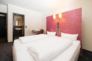 Hotel Topas Frankfurt City - 0