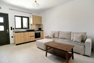 Sokol Stone House - 2