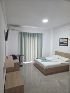 Sweet Hotel - 6