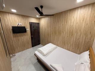 Hotel Marine Line Near Bombay Hospital - 6