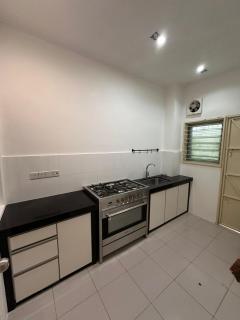 Shamrock By Island Hospitality - Batu Ferringhi - 5