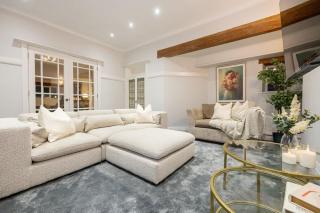 The Coach House - Grade 2 Listed - 7