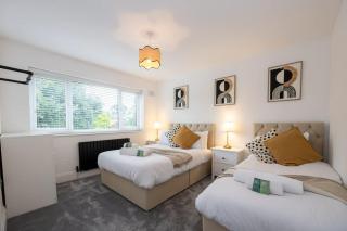 The Wilmslow House Free Parking - Close to Airport - 9