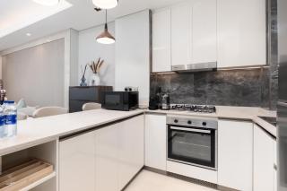 Samaya Holiday Homes - Modern Luxe Apartments - Nobles Tower - 5