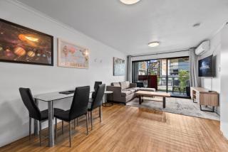 Central Bowen Hills Stay - 4