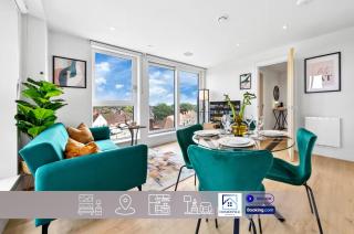 Stylish 2BDR Apartment By Homestyles Hosts Short Lets & Serviced Accommodation Wimbledon With Free Parking & Free WiFi - 0