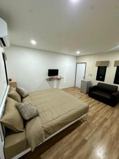 Bike Works Inn Bang Tao - 6