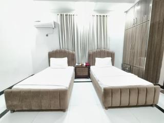 Sky Lodge Guest House - 5