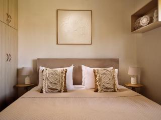 Aristotle Luxury Apartment with Sea View - 4