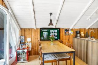 Stay in 2 cottages by the lake, Legoland, ForestCabinDK - 1