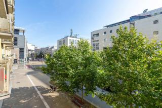 Jasny Apartament dla 6 Osób w Gdyni, 2 Sypialnie i Balkon by Noclegi Renters - 4