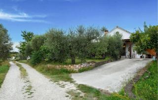 2 Bedroom Nice Home In Morro D'oro Te - 1