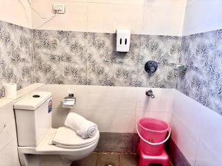 Fortune Home Service Apartment 3BHK, E-46,Sector 72, Noida - 1
