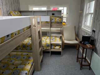 Bunk bed room for 4 next to the sea - Rossinish - 0