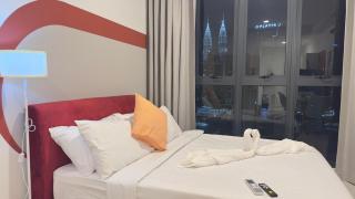 Cozy couple suite 272A at KLCC - 0