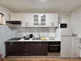 Old town Apartment Malac - 8