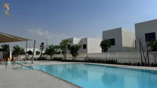 Yas Island Luxury 4BR Garden View - 5