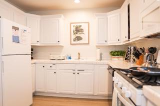 Central San Diego Apartment Walkable & Private - 2