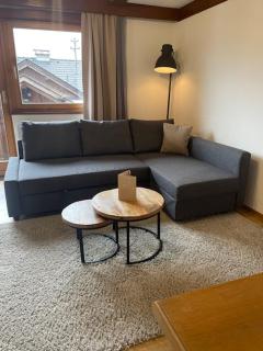 May's Apartments & Restaurant - 2