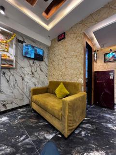 Hotel Pelican Grand - 6