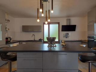 Maison spacieuse avec piscine à La Bazoche-Gouet - 4