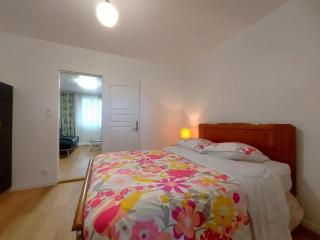 Maison spacieuse avec piscine à La Bazoche-Gouet - 3