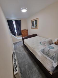 Brilliantly Located 2BD Flat Heart of Edinburgh! - 6